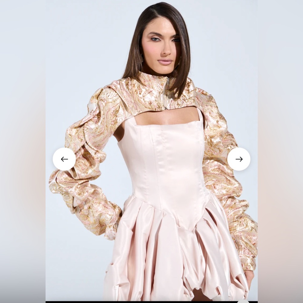 AKIRA CORA BROCADE BOLERO Size SS